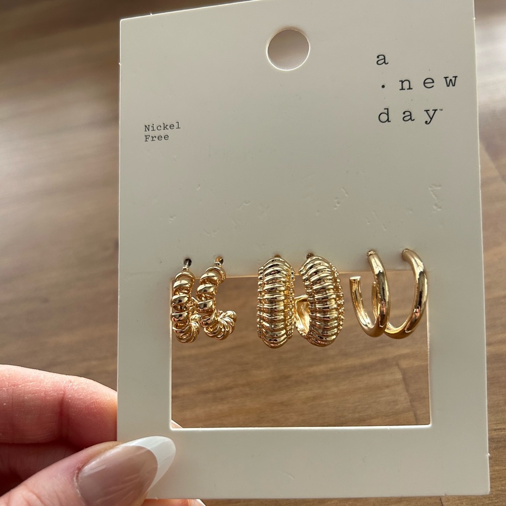 Gold Hoop Earring Set